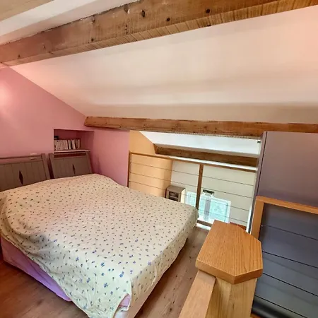 Vue A Apartment *